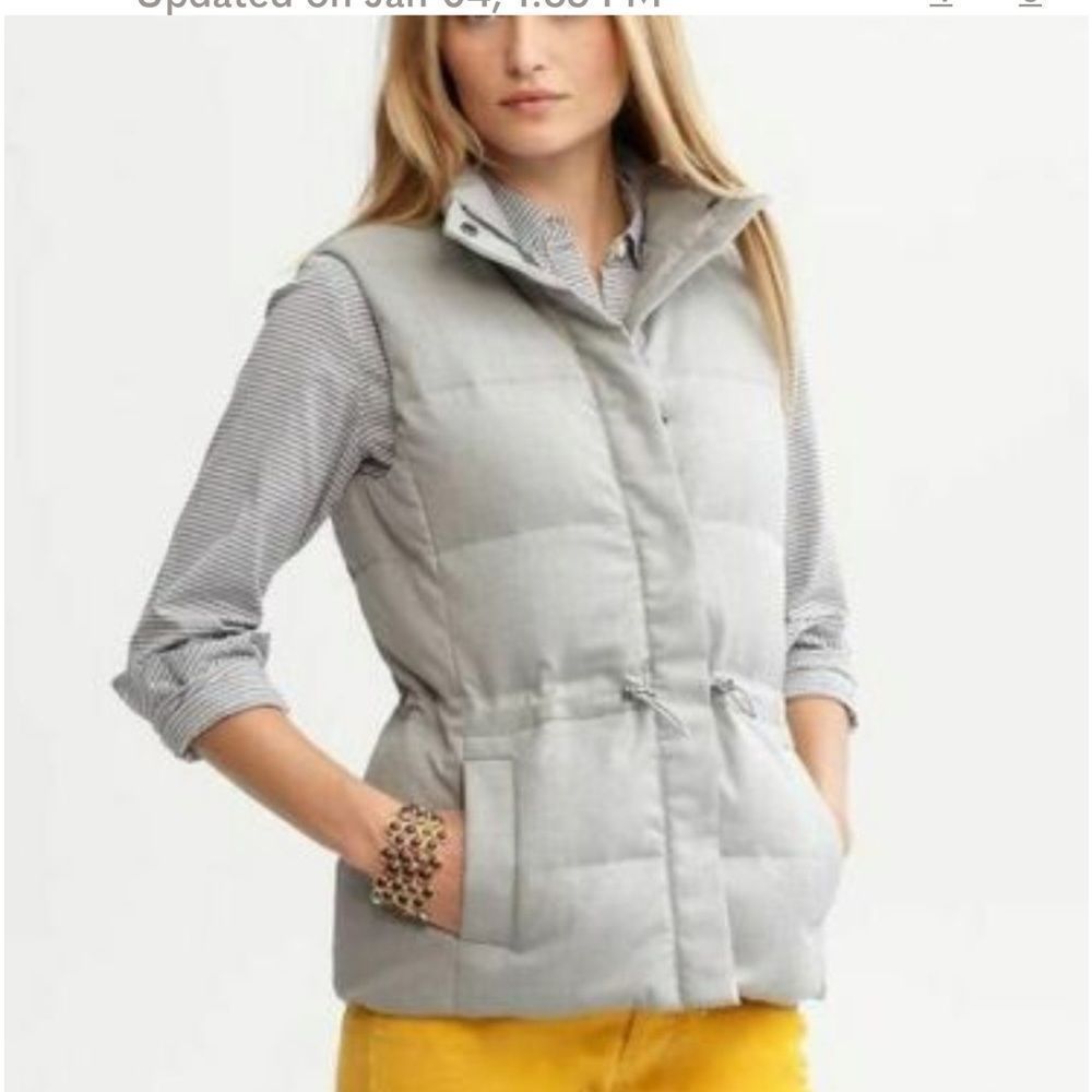 Banana Republic gray down fill puffer vest Size small